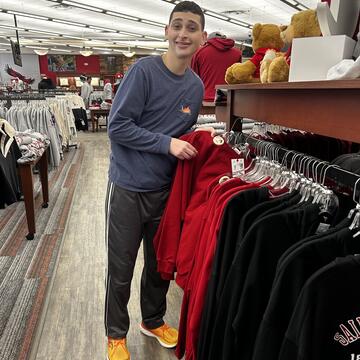 client worknig at bookstore