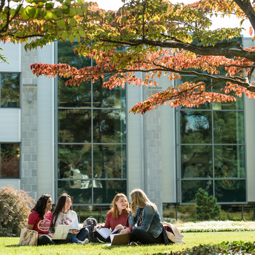 Undegrad students on Saint Joseph's campus