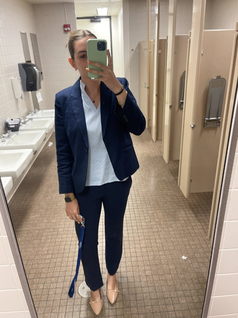 Ava Gawronski taking selfie in mirror