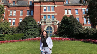 SJU Pharmacy Alum Han Le ’21 ’23