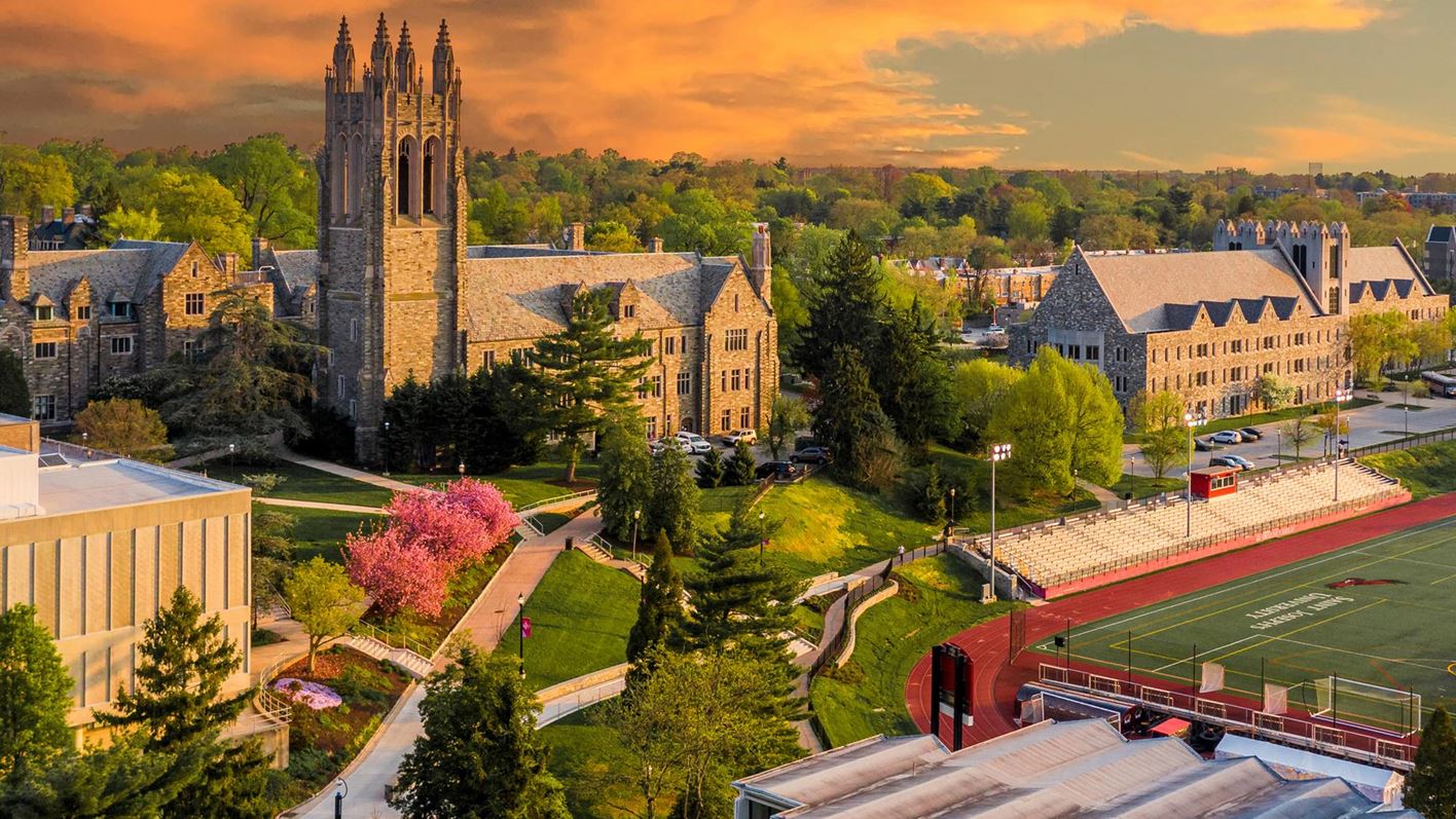 Hawks Post Impressive Semester in the Classroom | Saint Joseph's University