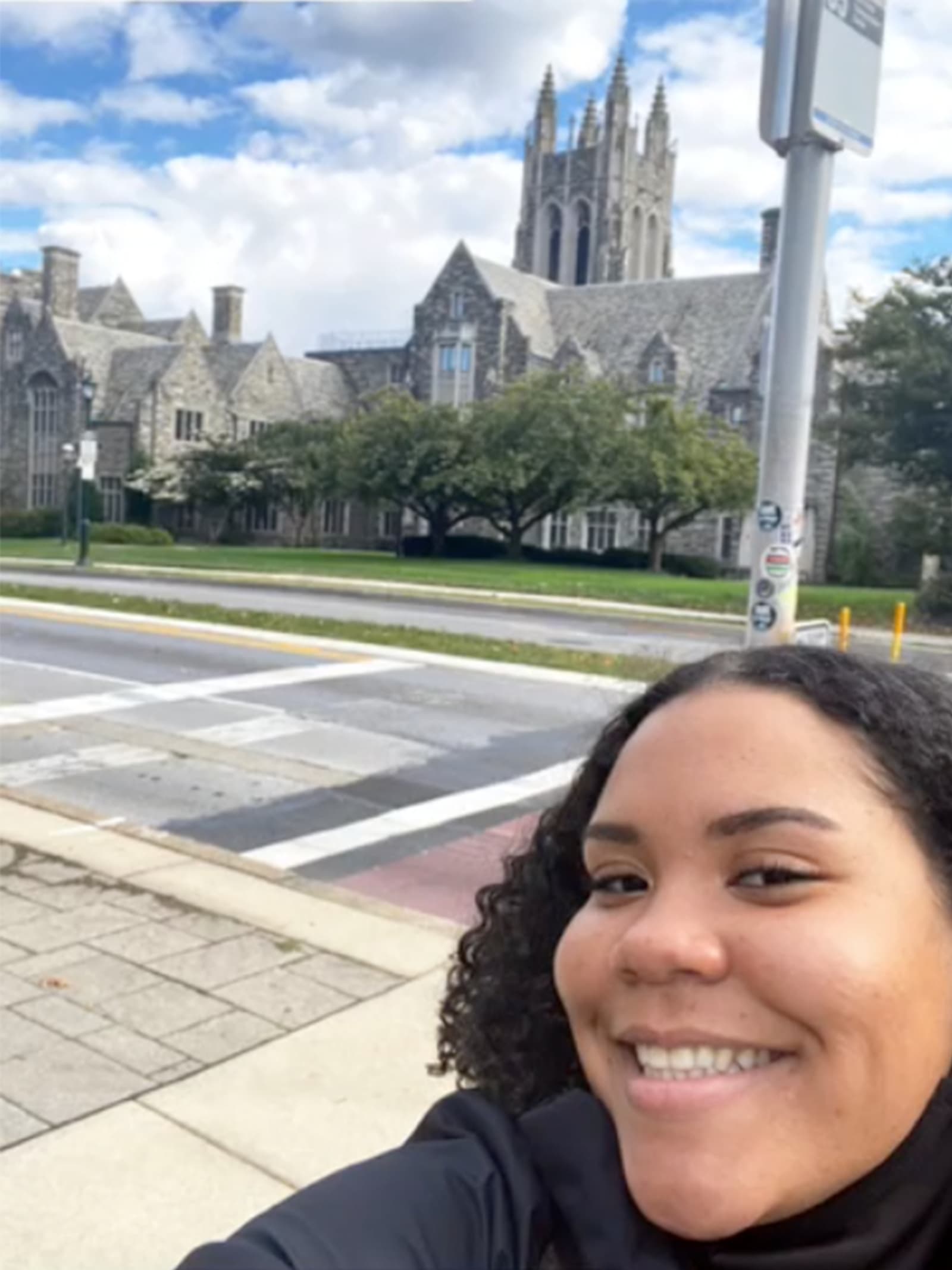 Zoe Welsh in front of Barbelin Hall