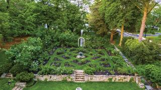 barnes arboretum garden