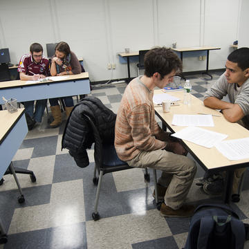 success-center-students_0.jpg