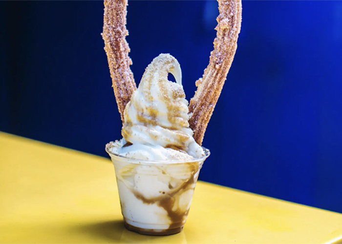 Churro in ice cream at El Merkury