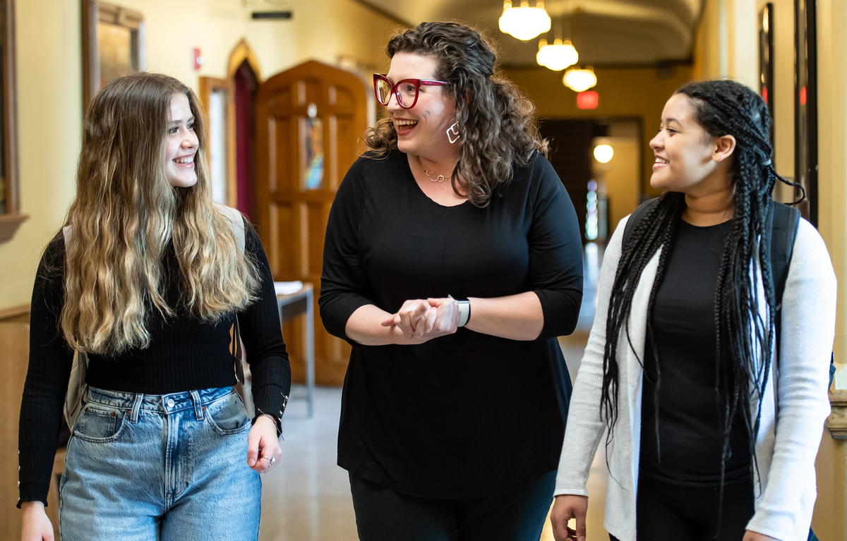 Saint Joseph's University students walking in Barbelin Hall