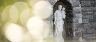 A statue in the chapel grotto 