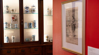Decorative arts case
