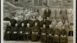 Group photo of 30 faculty members in 1947