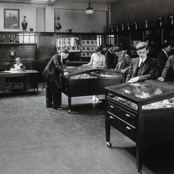 Museum in Griffith Hall, second floor, 1933, Philadelphia College of Pharmacy
