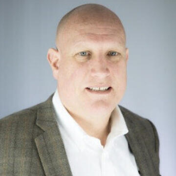 Headshot of Rob Hill