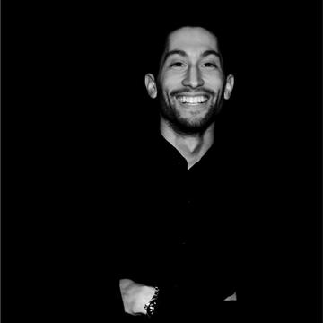 michael carnevale headshot