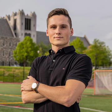 Dewey Bunch '22 is a double major undergraduate student studying food marketing and leadership.