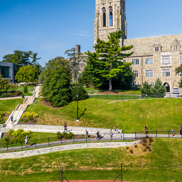 students-beauty-shot-fall-1440-1440.png