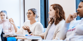 Round discussion in small classroom