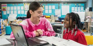 Student teacher with gomper students