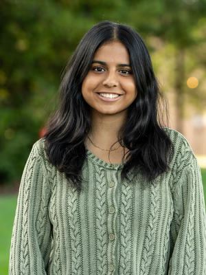 Dhinesh-Jijee-27-McNulty Scholar-1600x2175