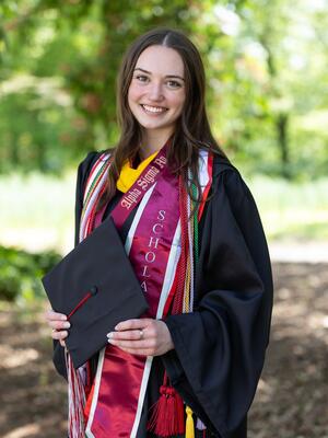McNulty Scholar_Caroline Curtin_25_graduation portrait