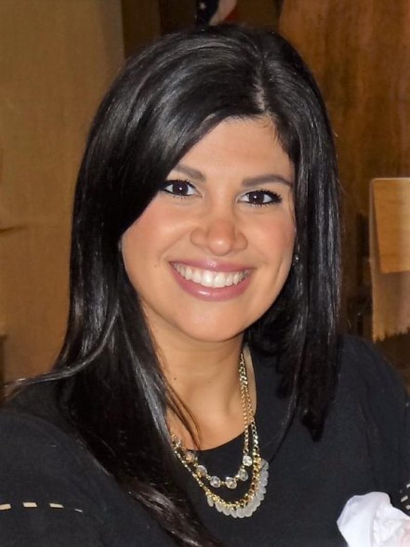  Giana Alongi ’15, ’19 (MBA)