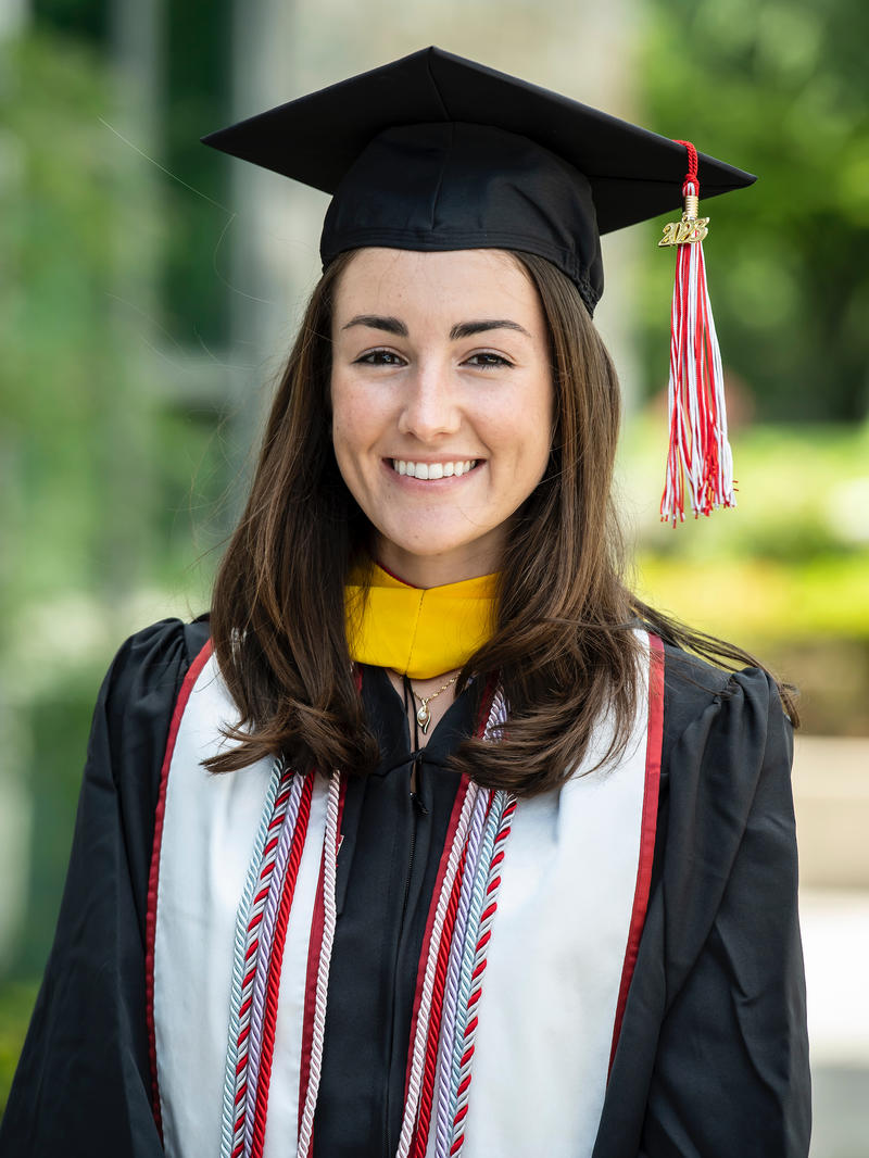 Commale_Katherine_23_McNulty Scholar_1600x2175