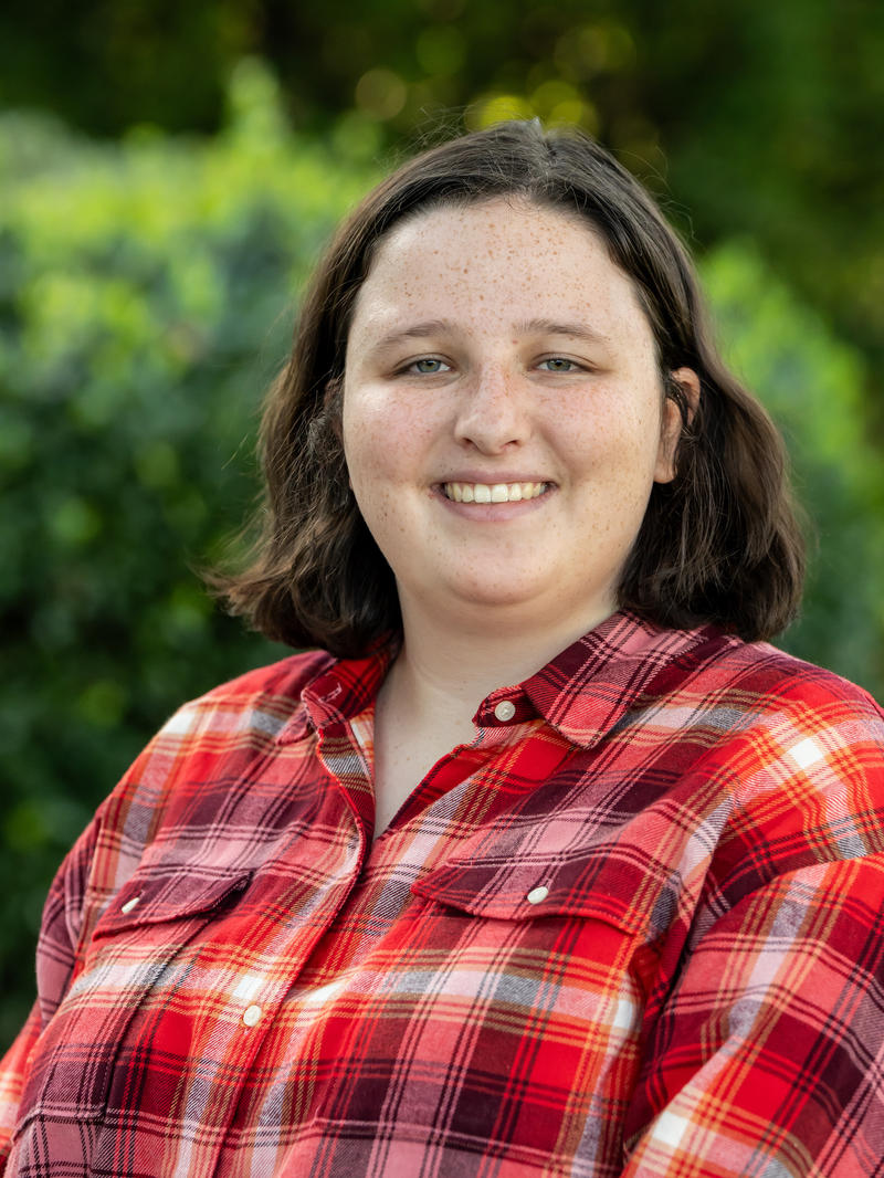 Keane-Emi-27-McNulty Scholar-1600x2175