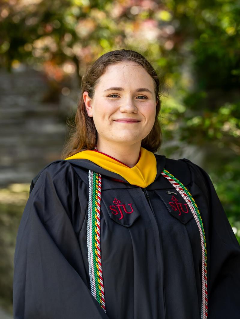 Jordan_McCarthy_24_graduation photo_1600 x 2400