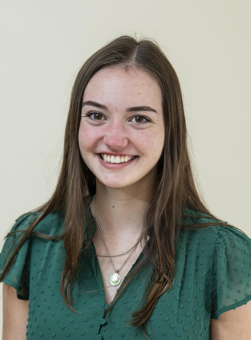 Caroline Curtin '25