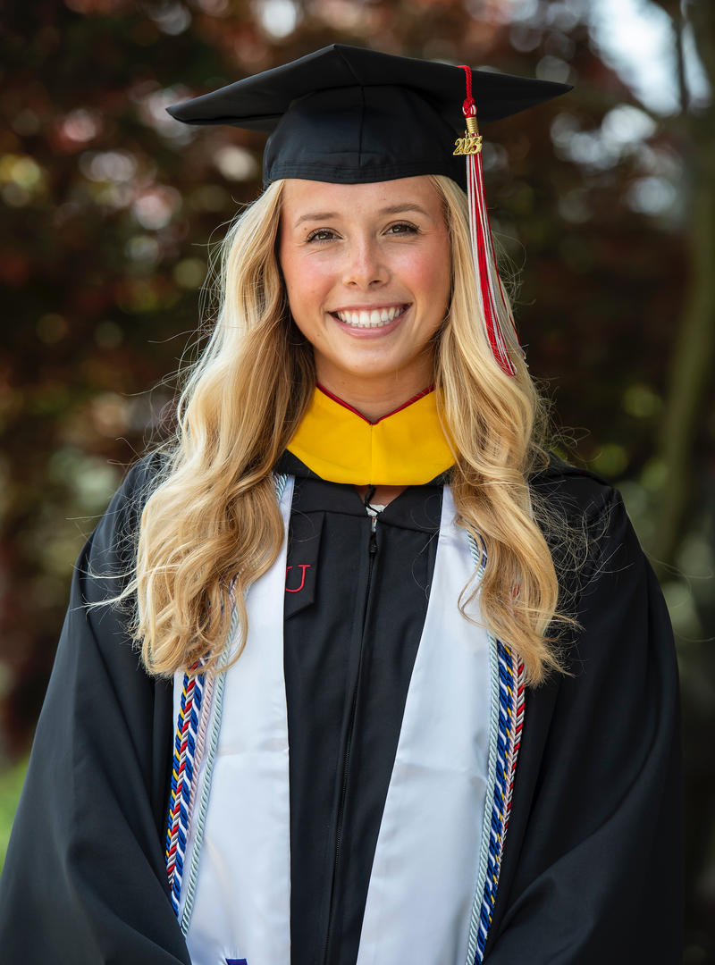 Barr_Grace_23_McNulty Fellow_1600x2175