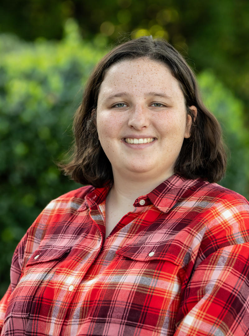 Keane-Emi-27-McNulty Scholar-1600x2175