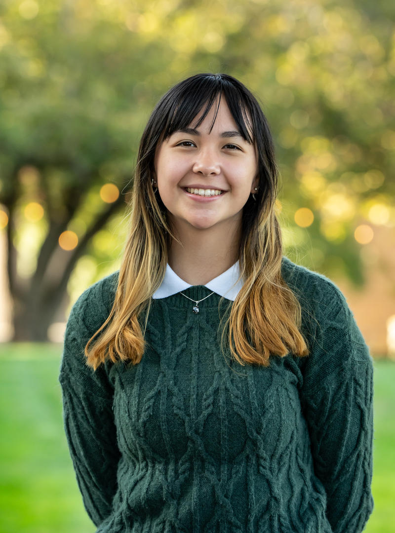 Sit-Shayna-25-McNulty Fellow-1600x2175