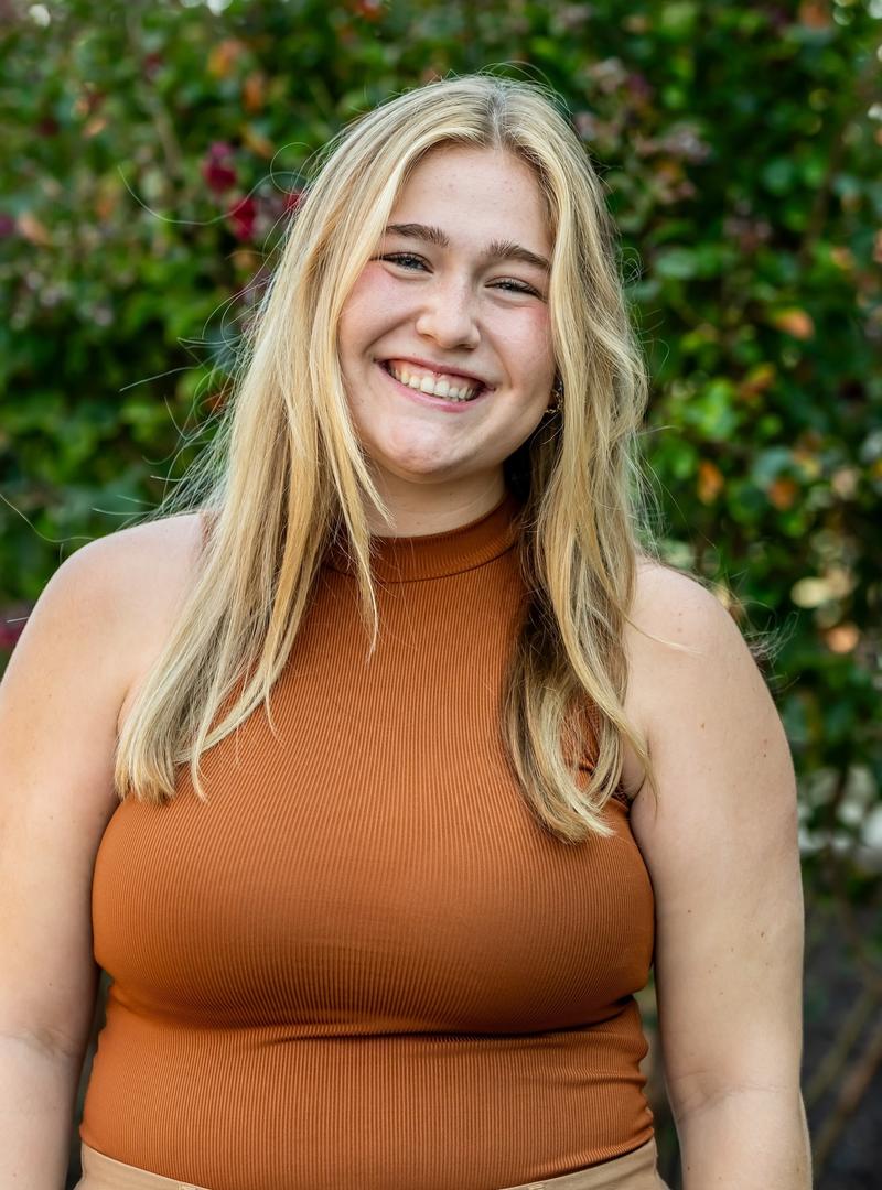 Katie_Geatens_26_photo_1600 x 2400