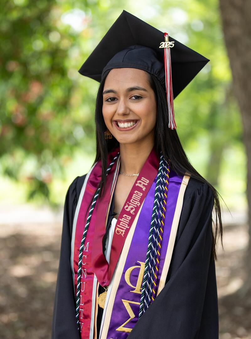 McNulty Fellow_Shannon Frank_25_graduation photo