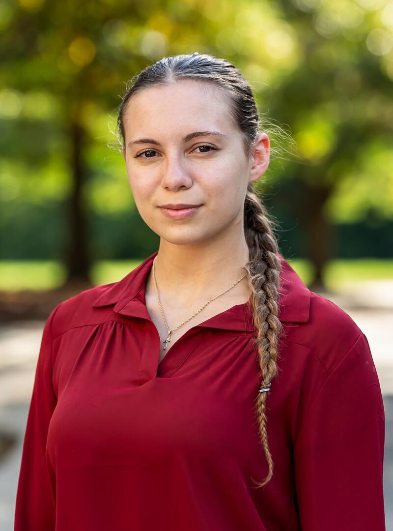 Portrait of McNulty Scholar_Alexis Rainis_Class of 2029_1600 x 2400 image