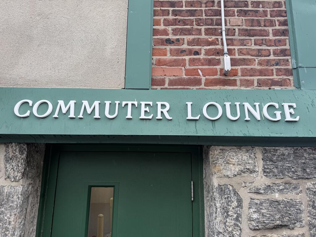 LoungeSign